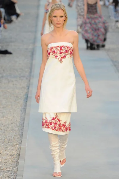 Look 49